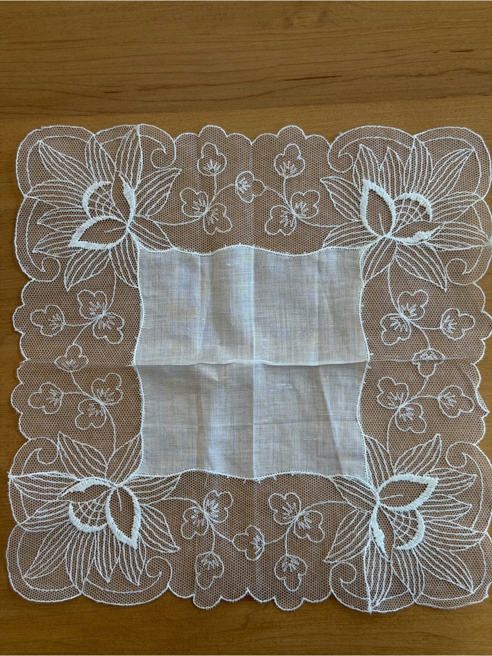 Vintage White Lace Handkerchief, Floral Bridal Hankie, Sheer Linen Center